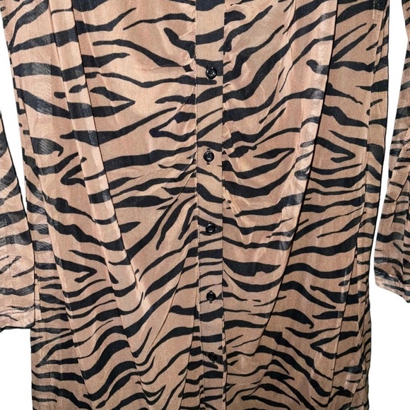 Wild fable Animal print Zebra print sheer shirt dress with shell, M NWT - Picture 5 of 7